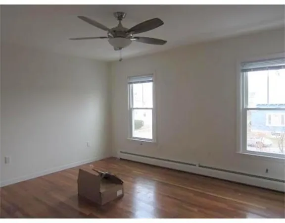 $1,900 | 285 Hawthorn Street, Unit 2, New Bedford, MA 02740