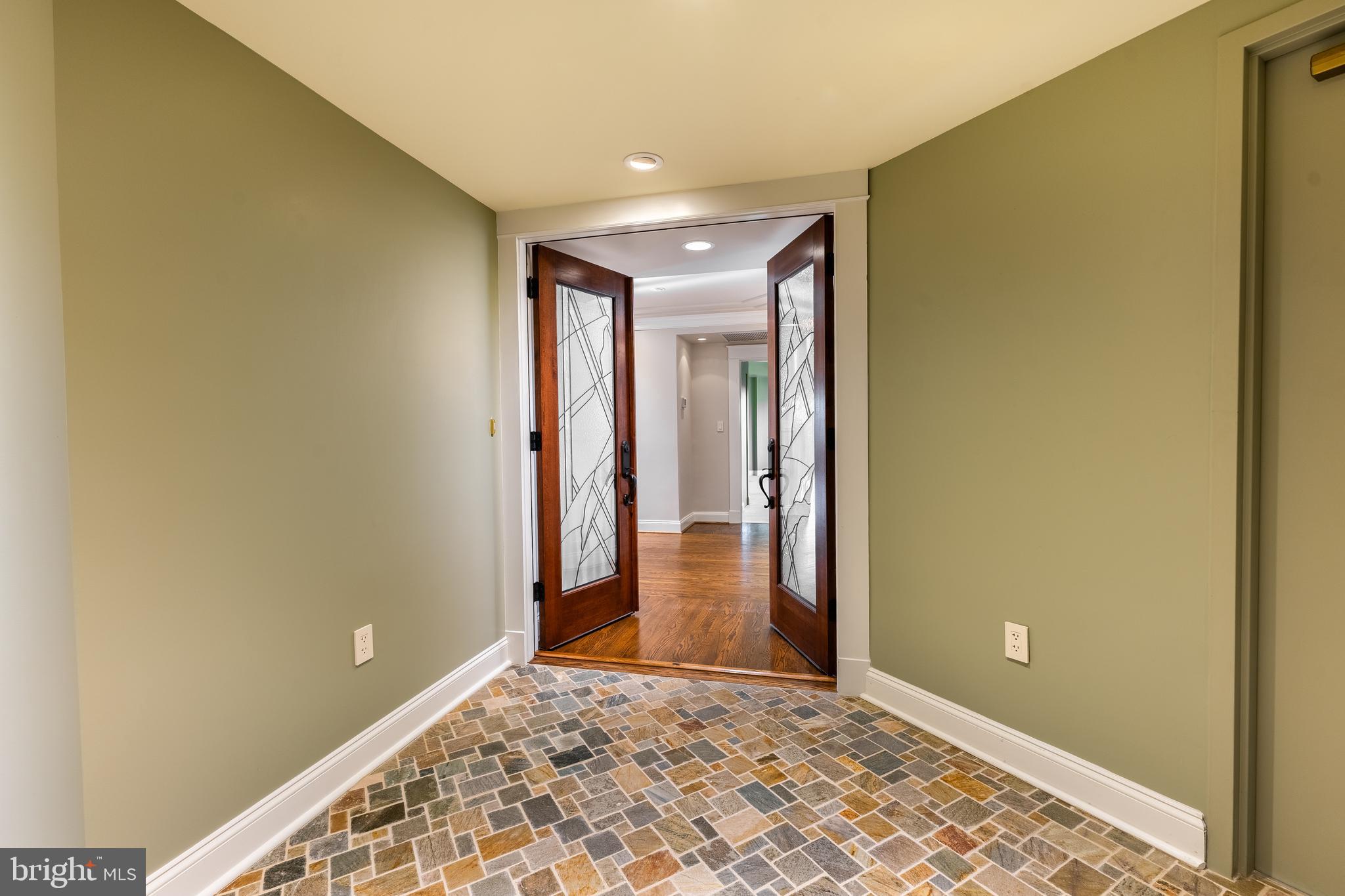 425 Windmere Drive, Unit 3B State College, PA 16801 - Photo 4 of 42