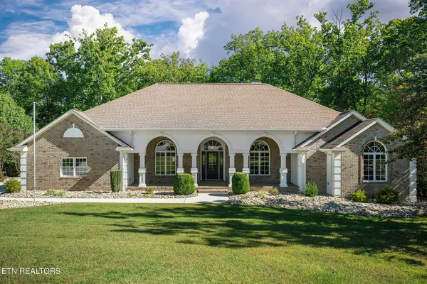 $949,000 | 64 Cedar Rdg Court, Fairfield Glade, TN 38558