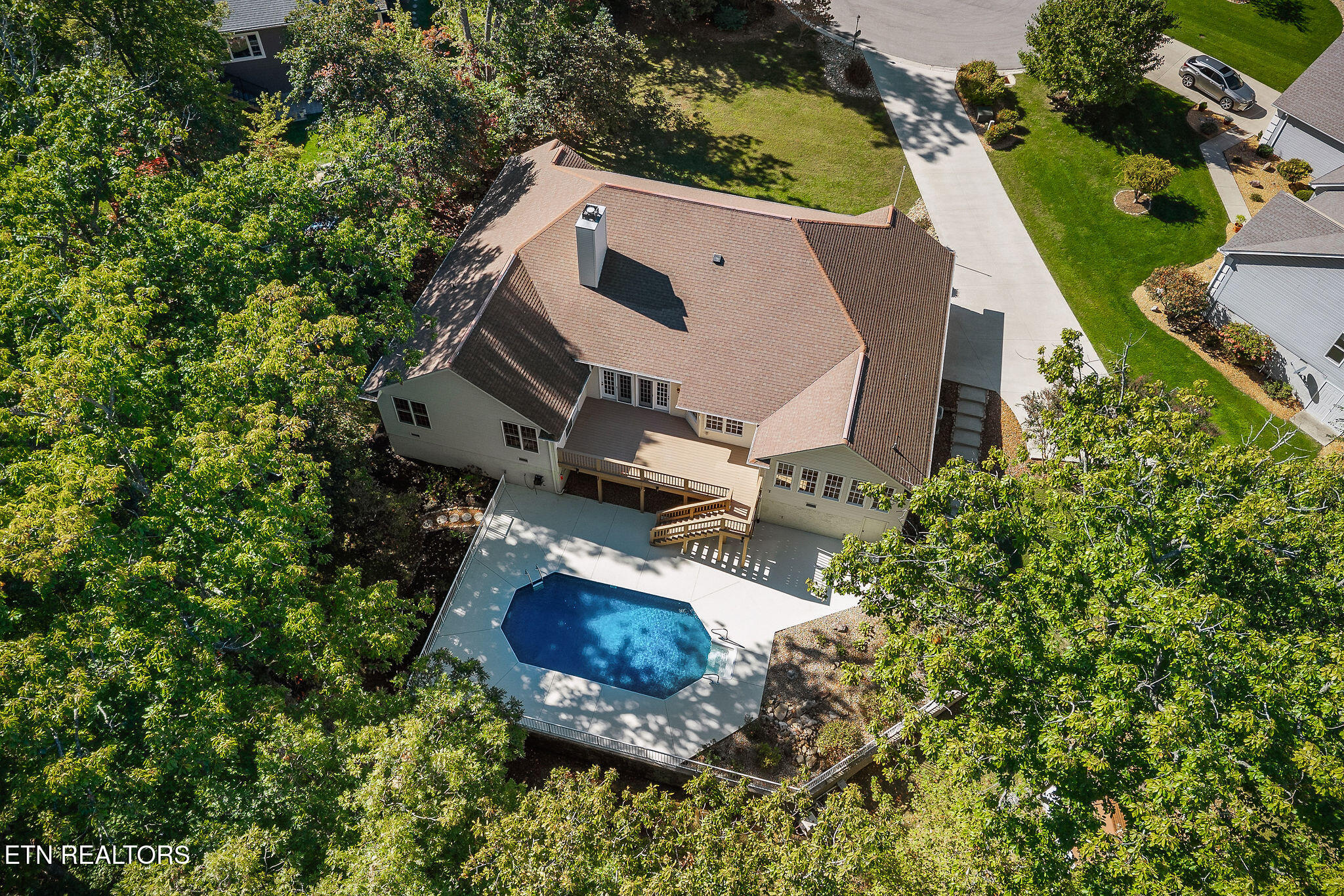 64 Cedar Rdg Court Fairfield Glade, TN 38558 - Photo 50 of 53 DJI_20251001102735_0037_D