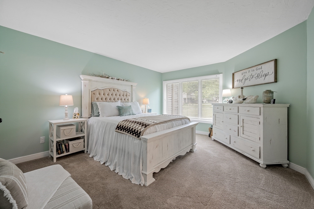 701 Beacon Park Road, Unit 701 Webster, MA 01570 - Photo 12 of 36