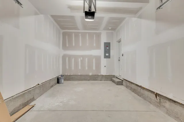 $349,990 | 5065 Dayflower Drive, Hermitage, TN 37076