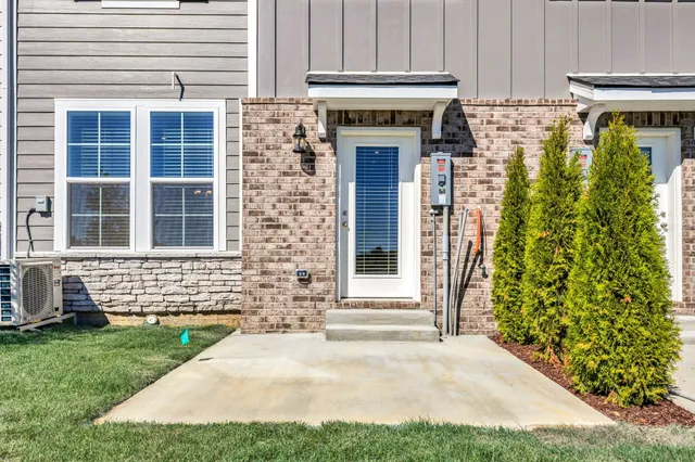 $349,990 | 5065 Dayflower Drive, Hermitage, TN 37076