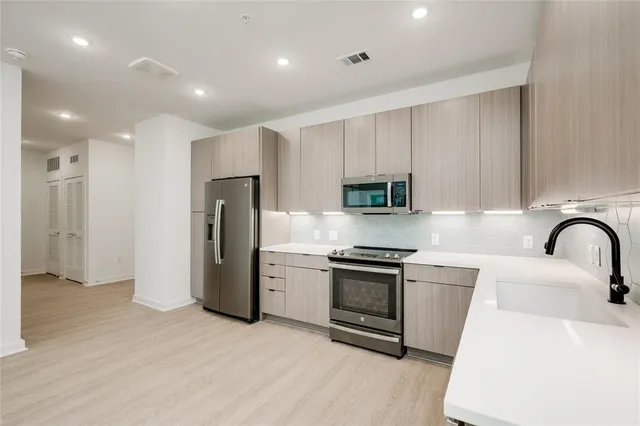 $419,000 | 4802 South Congress Avenue, Unit 123, Austin, TX 78745