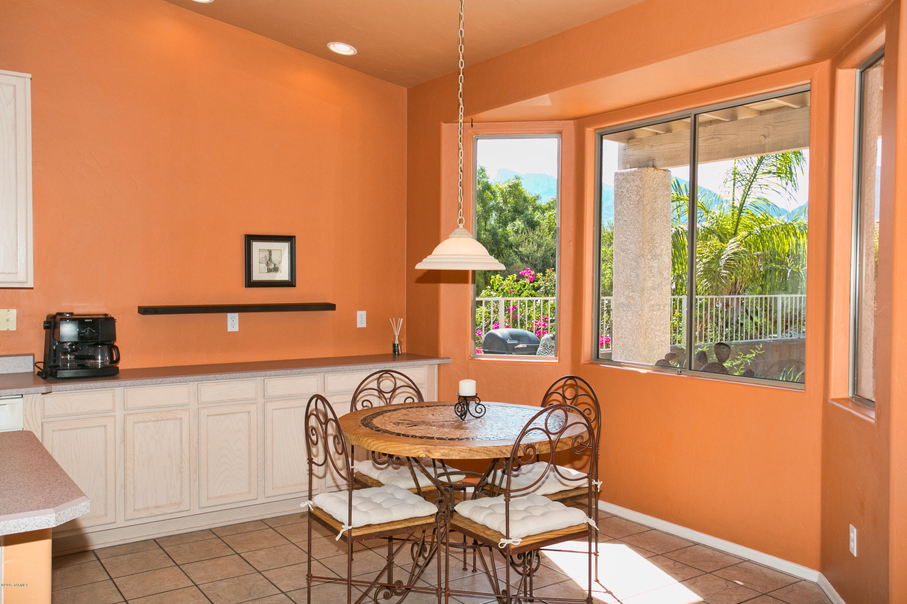 445 West Greys Road Oro Valley, AZ 85737 - Photo 4 of 32 Gallery Image 4