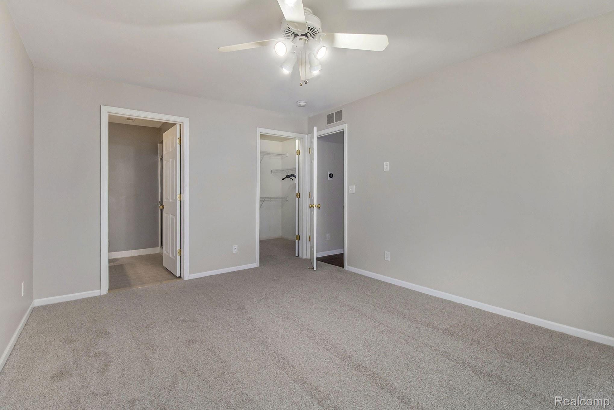 3515 Tremonte Circle, Unit 300 Rochester, MI 48306 - Photo 13 of 30 IMG_8622.jpg