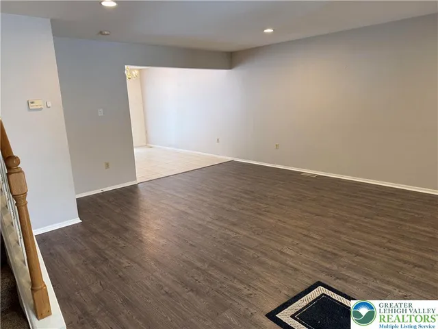 $359,900 | 1600 Greystone Circle, Alburtis, PA 18011