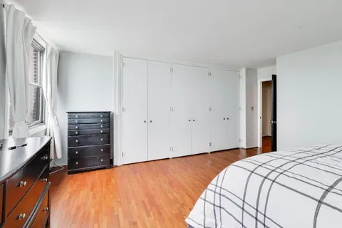 $235,000 | 6325 North Sheridan Road, Unit 1602, Chicago, IL 60660