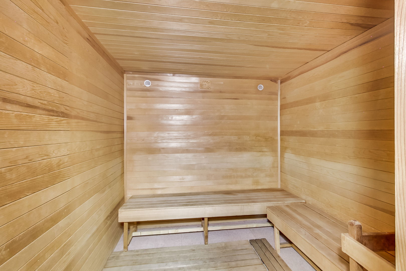 6325 North Sheridan Road, Unit 1602 Chicago, IL 60660 - Photo 29 of 38 a bathroom with a shower