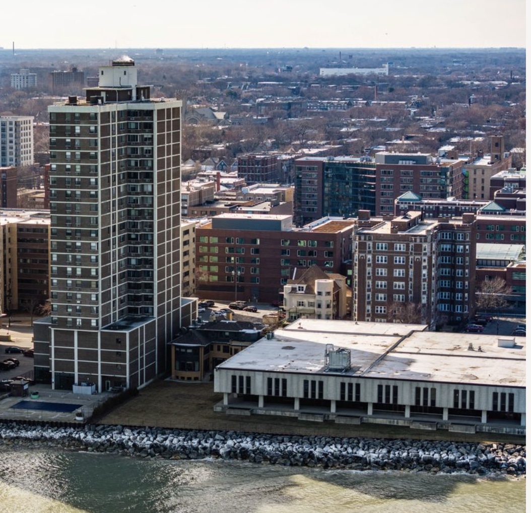 6325 North Sheridan Road, Unit 1602 Chicago, IL 60660 - Photo 38 of 38 a view of a building with a floor to ceiling windows