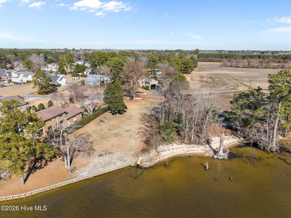 $589,000 | 206 Austin Point Drive, Washington, NC 27889