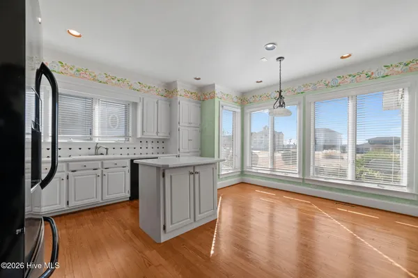 $589,000 | 206 Austin Point Drive, Washington, NC 27889