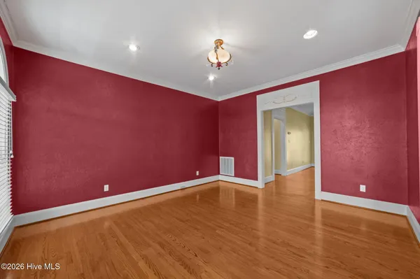 $589,000 | 206 Austin Point Drive, Washington, NC 27889