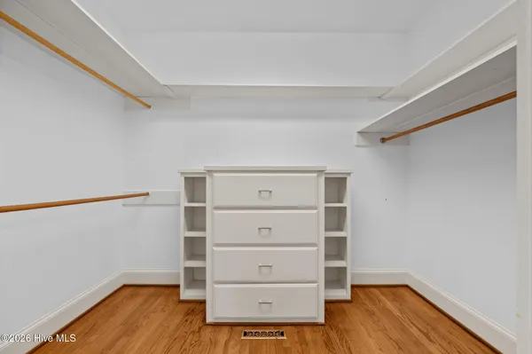 $589,000 | 206 Austin Point Drive, Washington, NC 27889