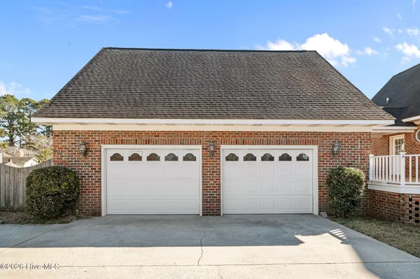 $589,000 | 206 Austin Point Drive, Washington, NC 27889