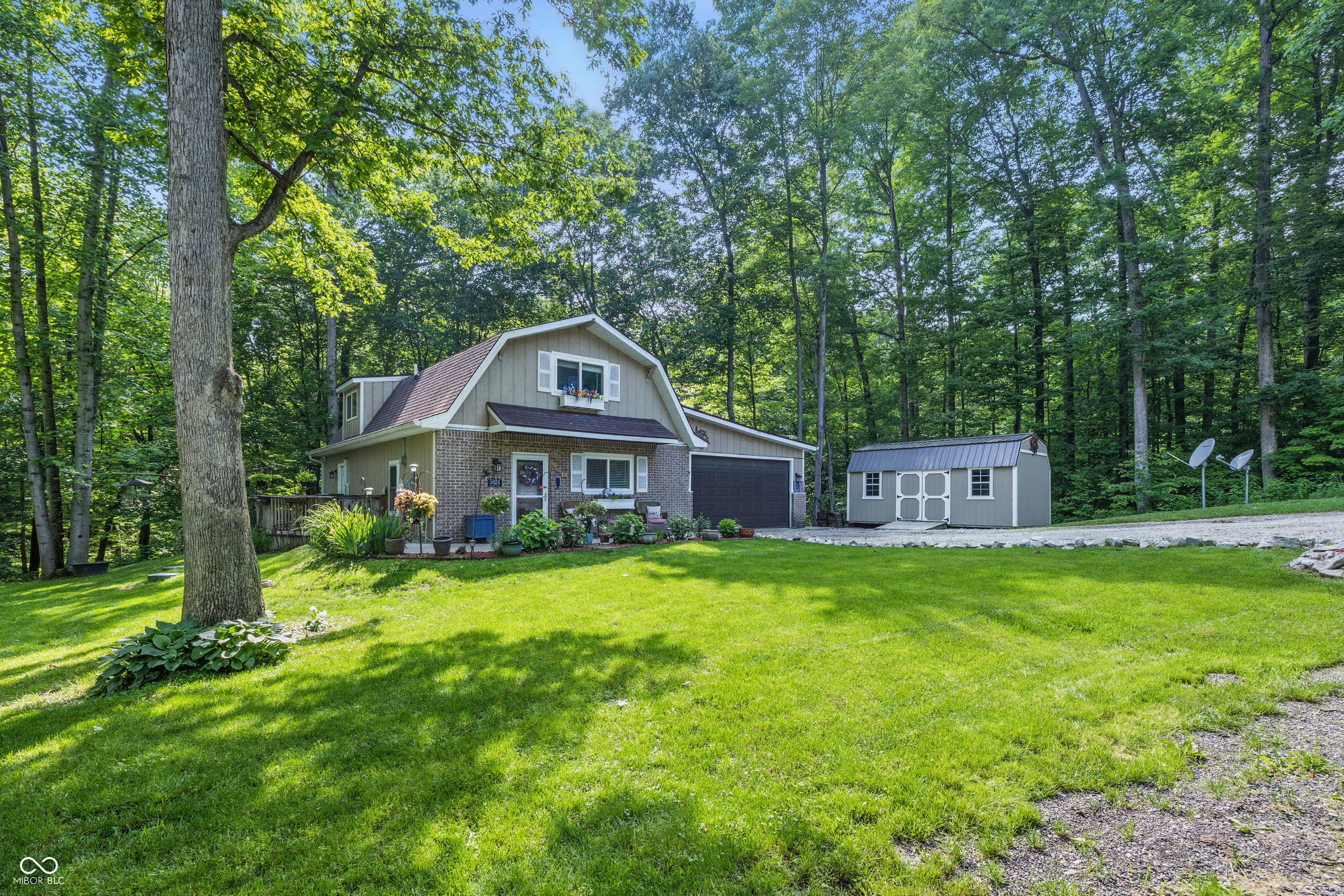 5824 Wesley Ridge Martinsville, IN 46151 - Photo 2 of 45