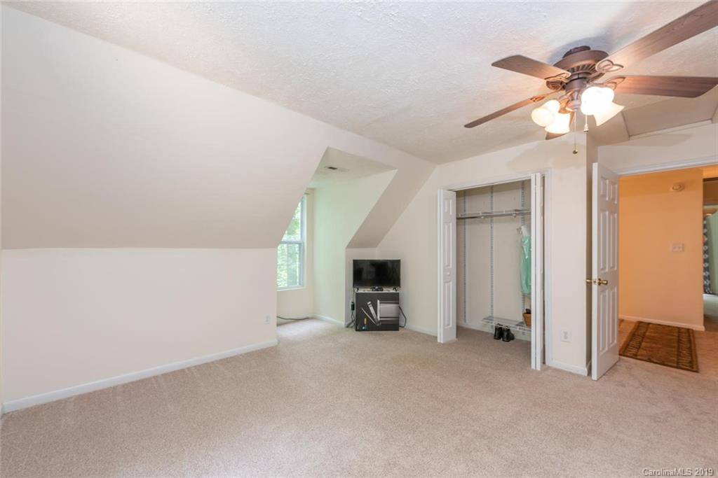 281 Ben Clark Road Marshall, NC 28753 - Photo 22 of 34 Gallery Image 22