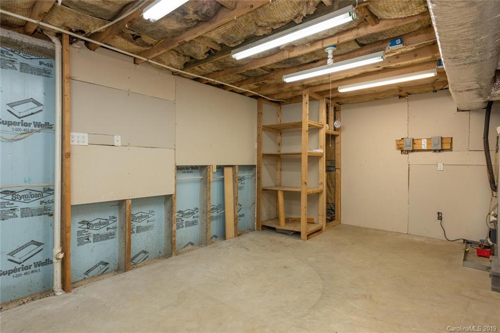 281 Ben Clark Road Marshall, NC 28753 - Photo 24 of 34 Gallery Image 24