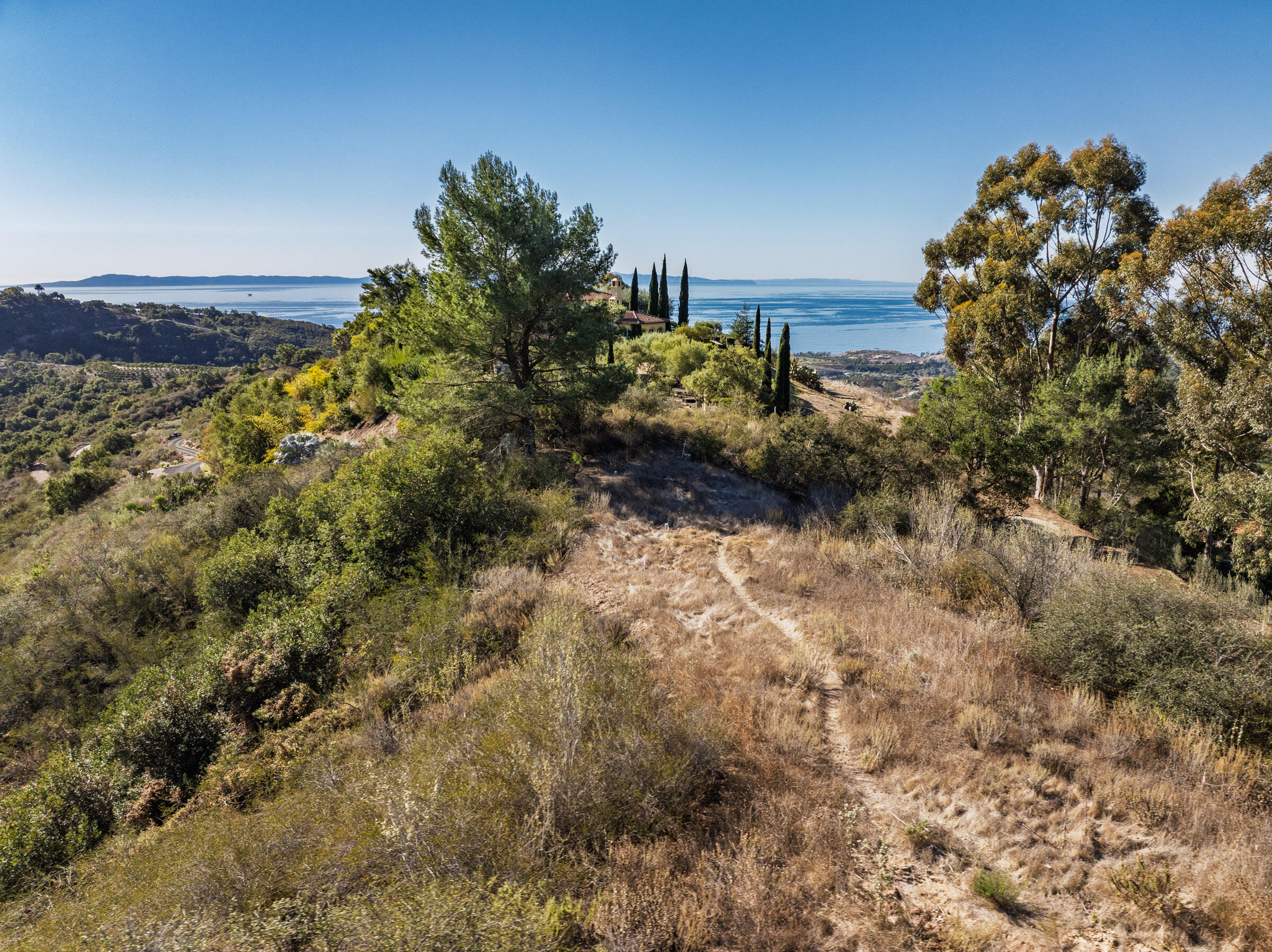 838 Toro Canyon Road Santa Barbara, CA 93108 - Photo 28 of 28 a view of a yard