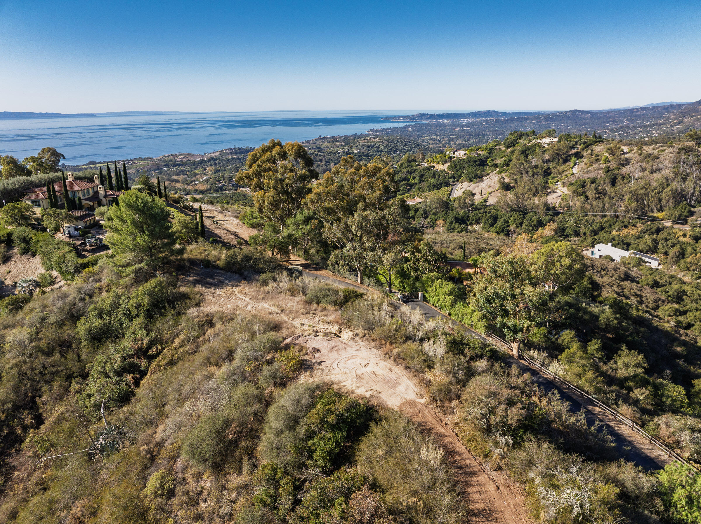 838 Toro Canyon Road Santa Barbara, CA 93108 - Photo 9 of 28 a view of an ocean