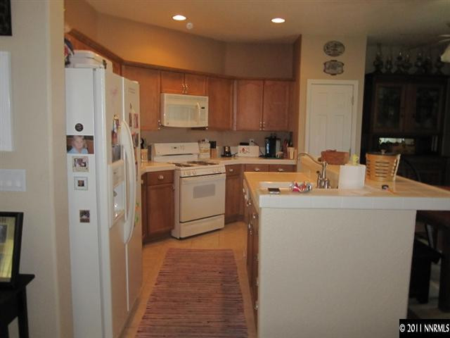 9466 Long River Drive Reno, NV 89506 - Photo 2 of 13 Photo 2