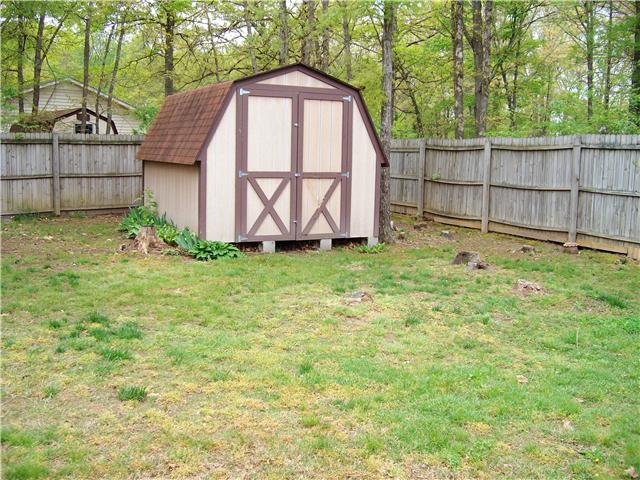 201 West Doak Road Manchester, TN 37355 - Photo 14 of 17 Gallery Image 14