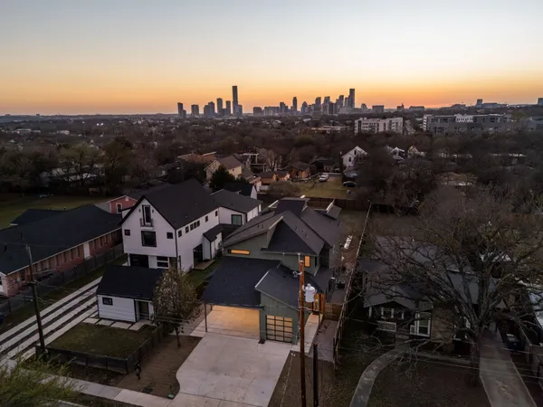 $925,000 | 1610 Harvey Street, Unit 2, Austin, TX 78702