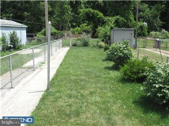 347 Hazel Street Reading, PA 19611 - Photo 3 of 3 Gallery Image 3
