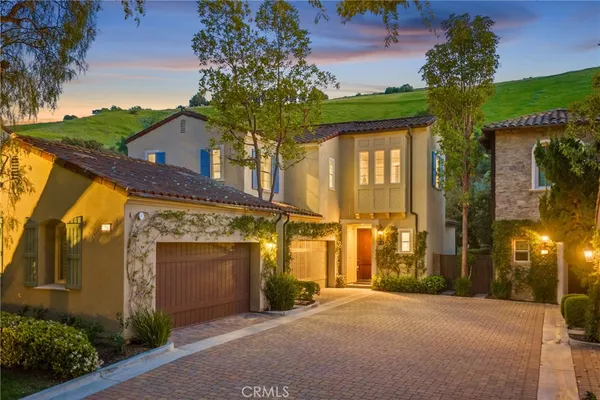 $2,800,000 | 30 Shade Tree, Irvine, CA 92603
