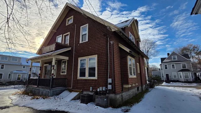 $3,790 | 46 Wachusett Street, Worcester, MA 01609