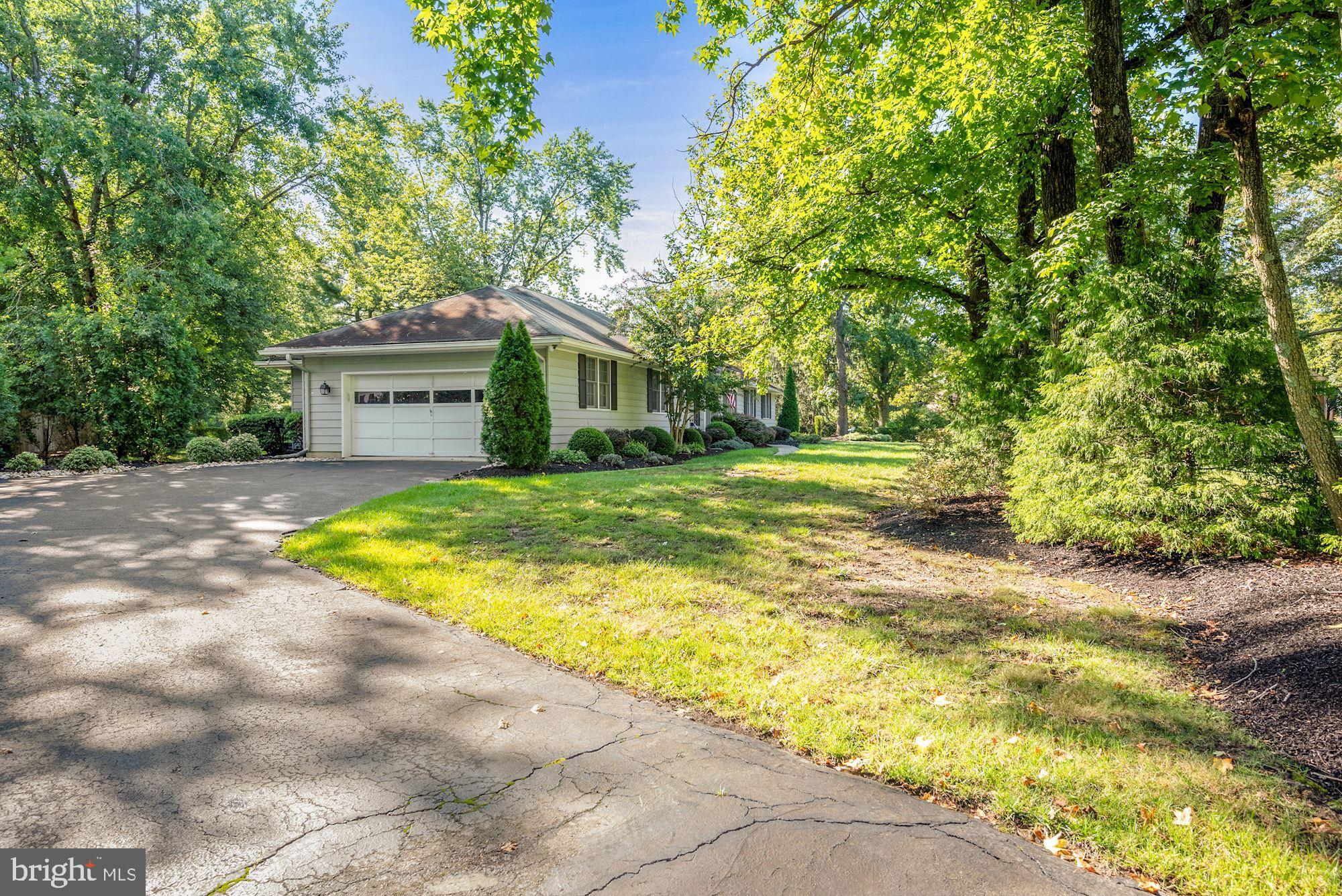 536 Sentinel Road Moorestown, NJ 08057 - Photo 4 of 35