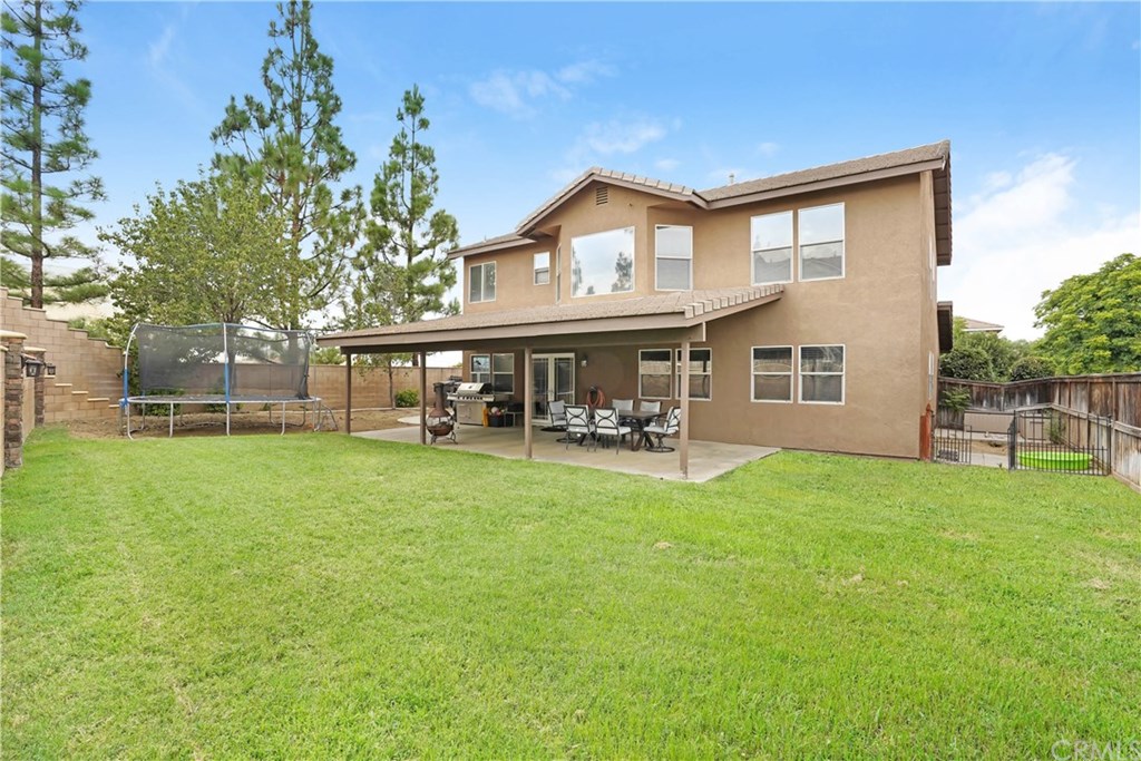 9243 Meadow Lane Riverside, CA 92508 - Photo 13 of 15