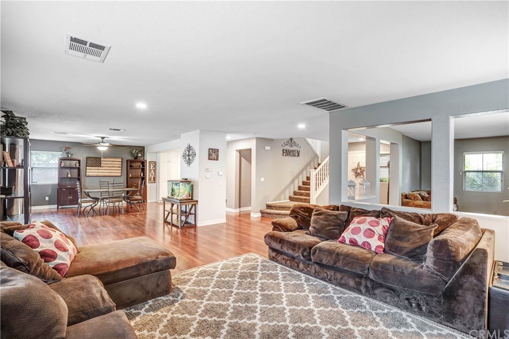 9243 Meadow Lane Riverside, CA 92508 - Photo 4 of 15