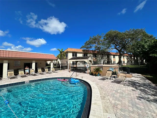 $1,700 | 12 Northeast 19th Court, Unit 109A, Wilton Manors, FL 33305