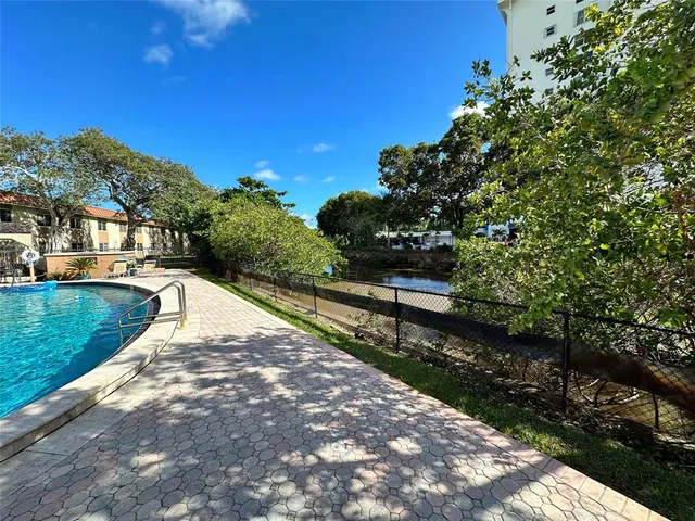 $1,700 | 12 Northeast 19th Court, Unit 109A, Wilton Manors, FL 33305