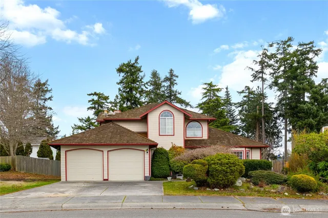 $580,000 | 550 Southwest Muzzall Street, Oak Harbor, WA 98277