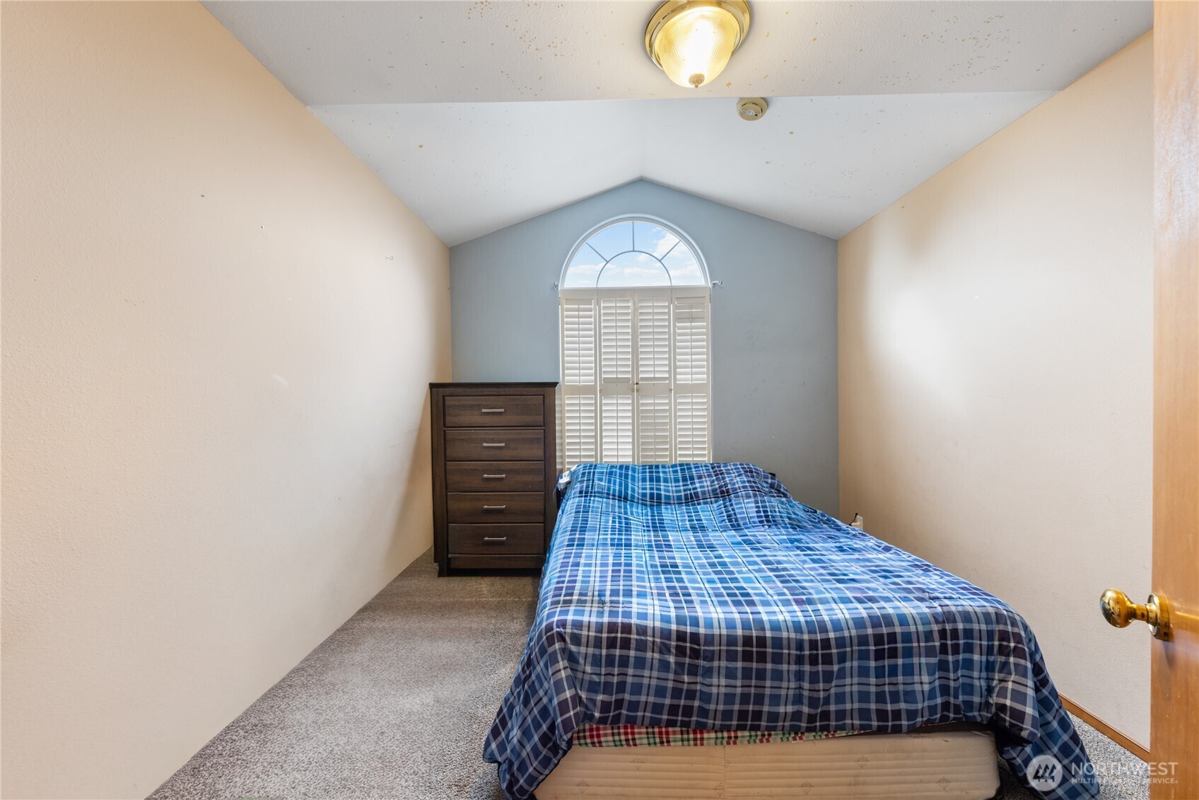 550 Southwest Muzzall Street Oak Harbor, WA 98277 - Photo 19 of 27