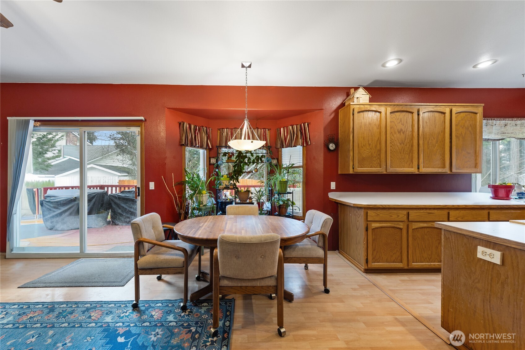 550 Southwest Muzzall Street Oak Harbor, WA 98277 - Photo 7 of 27