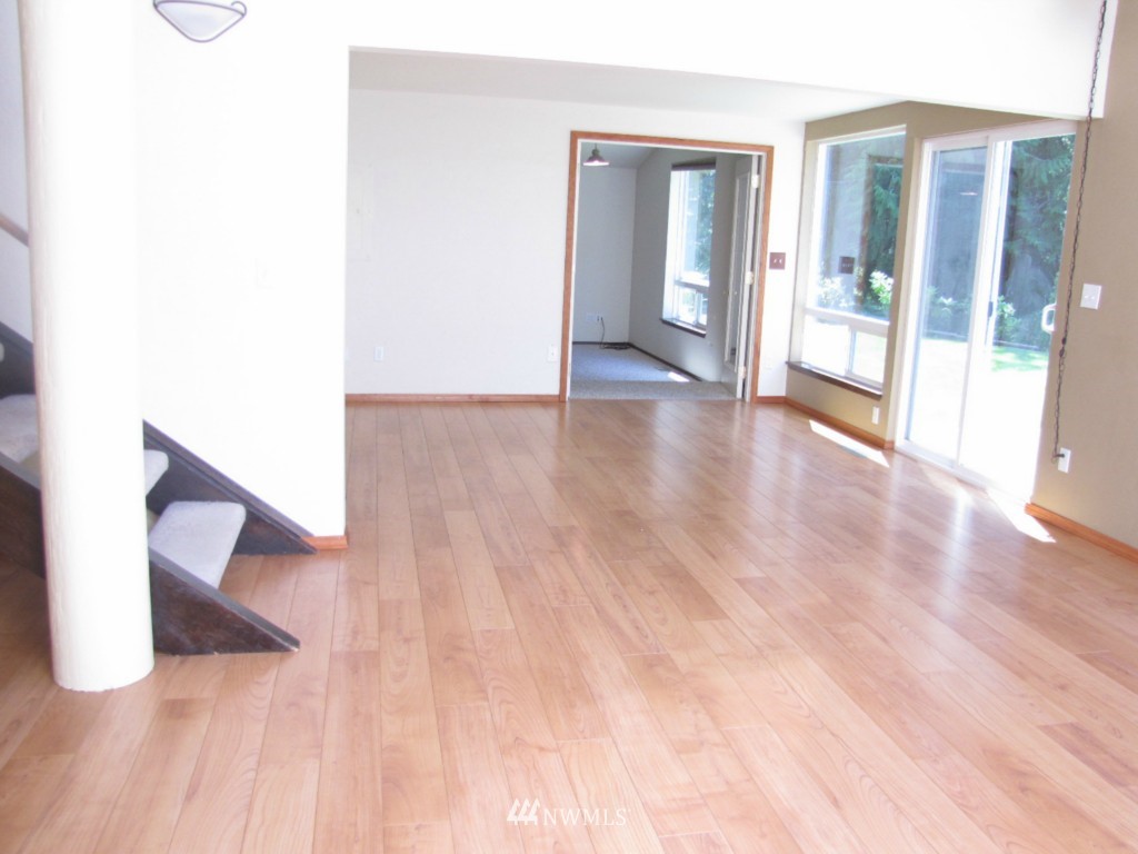 4425 South Doss Road Port Angeles, WA 98362 - Photo 4 of 15 Gallery Image 4