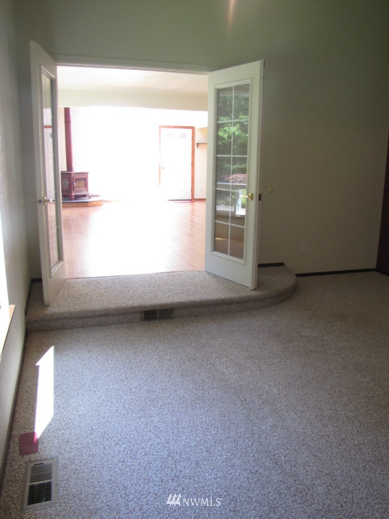 4425 South Doss Road Port Angeles, WA 98362 - Photo 5 of 15 Gallery Image 5
