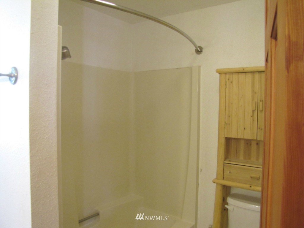 4425 South Doss Road Port Angeles, WA 98362 - Photo 7 of 15 Gallery Image 7