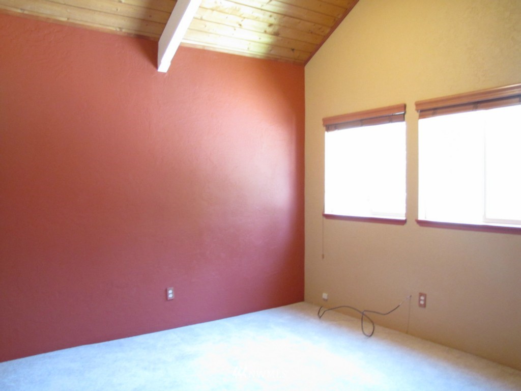 4425 South Doss Road Port Angeles, WA 98362 - Photo 8 of 15 Gallery Image 8
