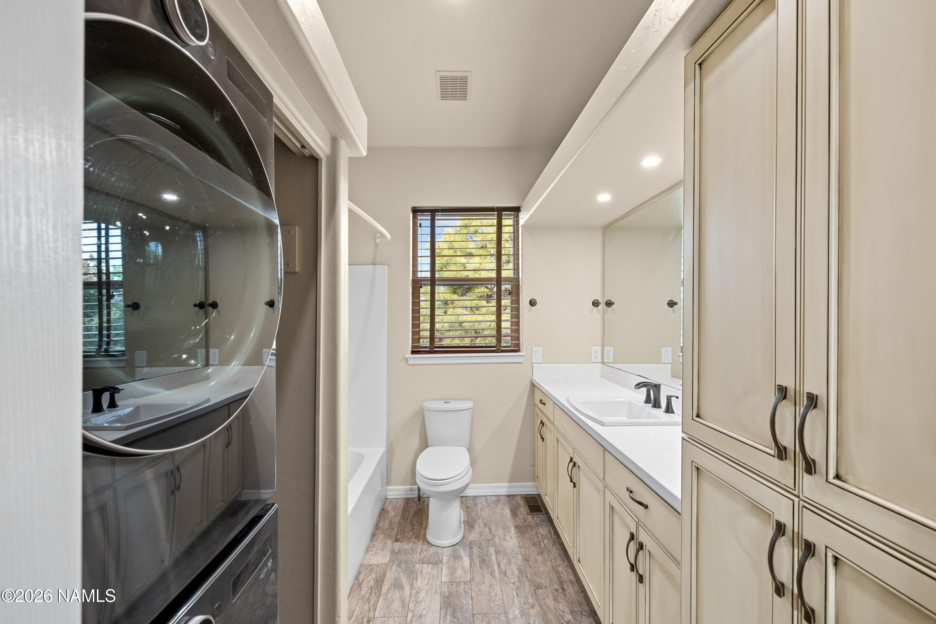 8205 North Reata Road Flagstaff, AZ 86004 - Photo 20 of 45 Bathroom 2