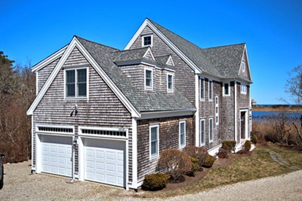 1510 R State Plymouth, MA 02360 - Photo 3 of 30