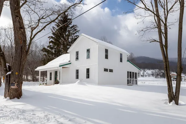 $499,000 | 8 Don Irwin Road, Prattsville, NY 12468