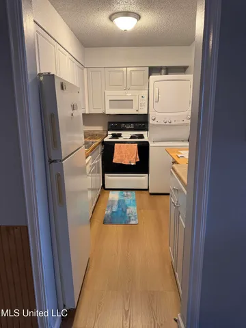 $102,500 | 245 Mc Donnell Avenue, Unit 231, Biloxi, MS 39531