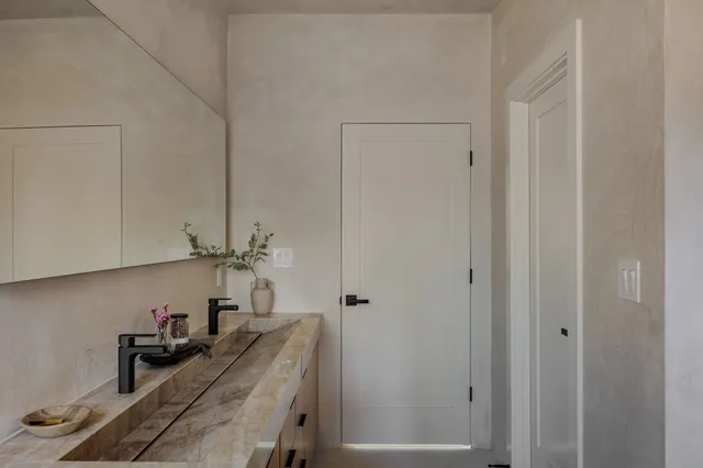 $1,995,000 | 3802 Rockledge Drive, Austin, TX 78731