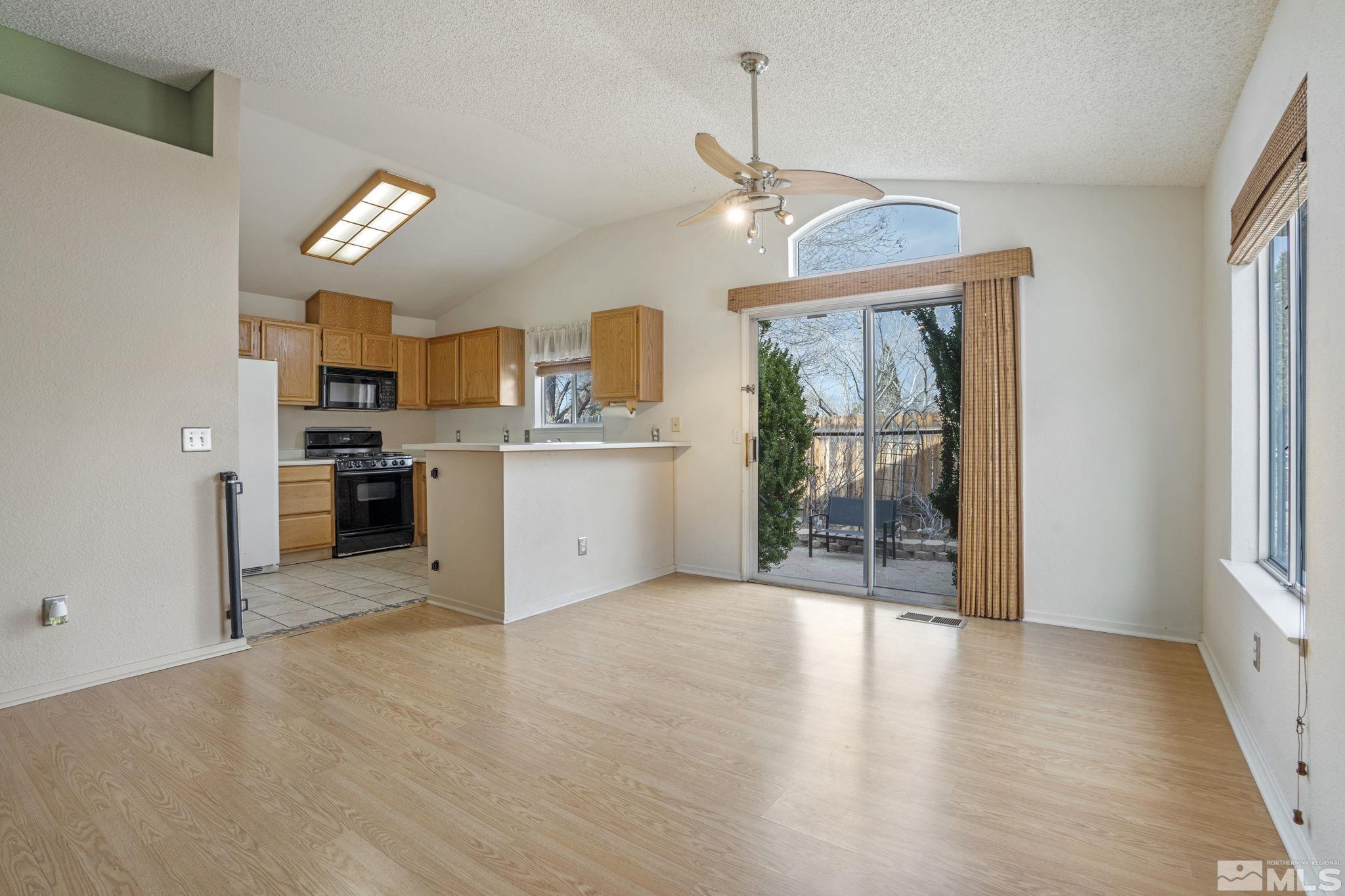 4512 Creekside Circle Reno, NV 89502 - Photo 4 of 20 Photo 4