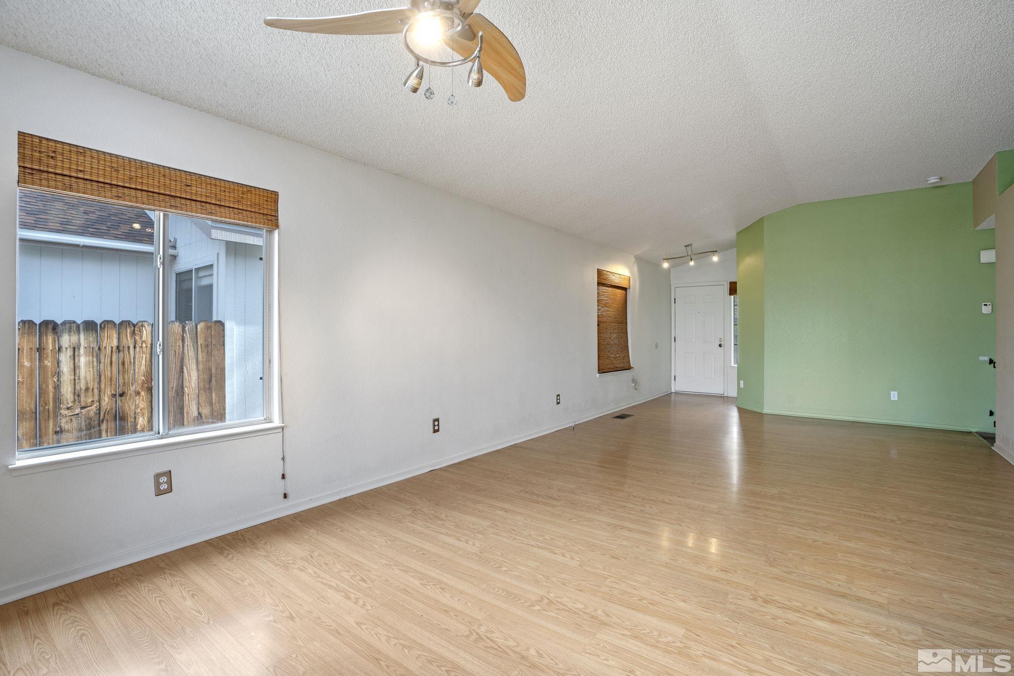 4512 Creekside Circle Reno, NV 89502 - Photo 8 of 20 Photo 8
