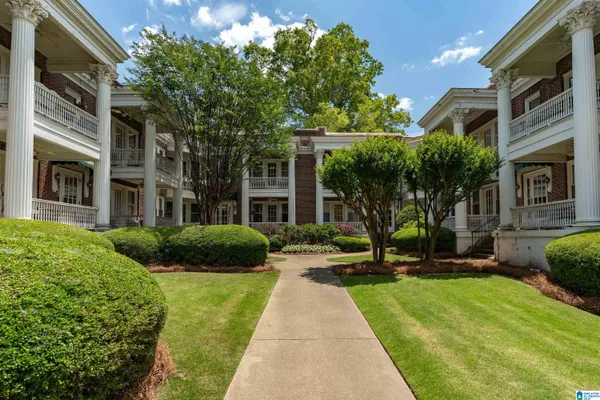$254,000 | 3809 12th Court South, Unit E1, Birmingham, AL 35222